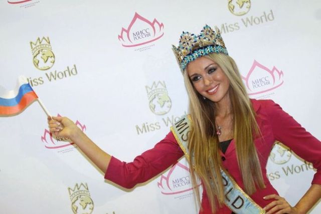 Fresh pictures from Miss World 2008 - 01