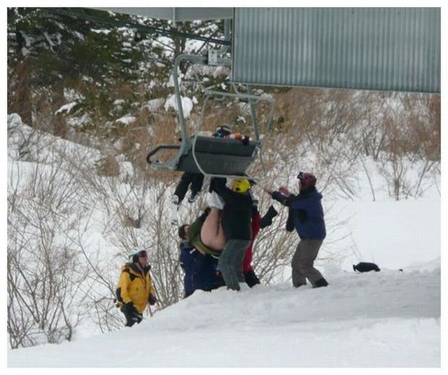 A mishap on a chairlift - 04