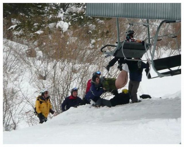 A mishap on a chairlift - 05