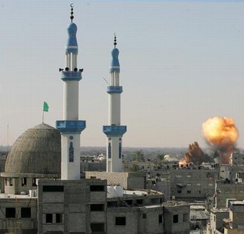 Bombs still fall on Gaza - 05