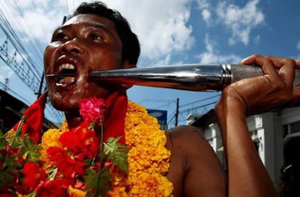 World's Most Extreme Piercings - 13