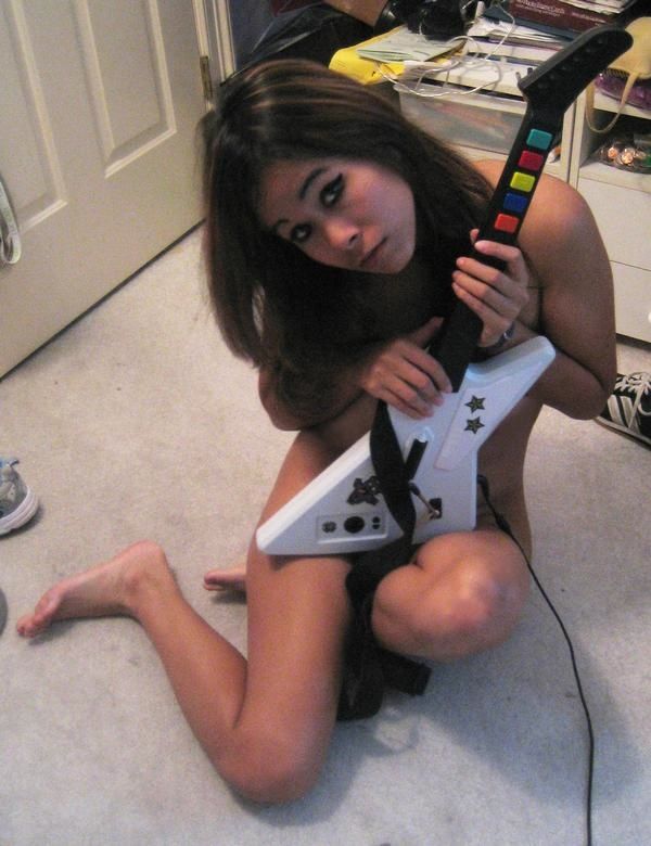 Guitar Hero Girls. Some are NSFW - 01