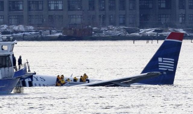 Plane Crash in New York - 26