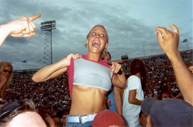 Topless girls on the concerts and festivals - 01