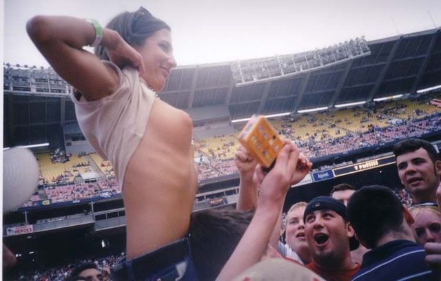 Topless girls on the concerts and festivals - 11