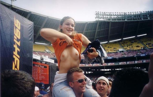 Topless girls on the concerts and festivals - 14
