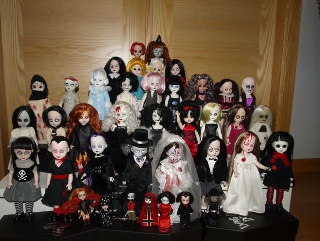 Living Dead Dolls – only the best for children - 01