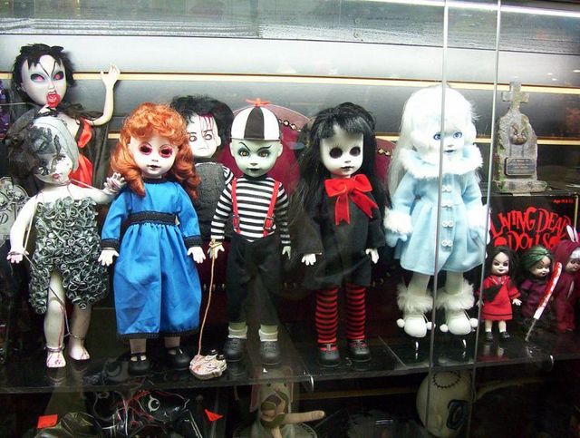 Living Dead Dolls – only the best for children - 10
