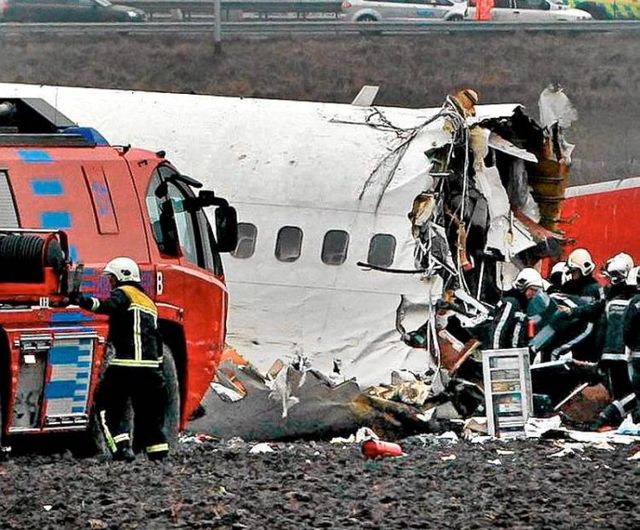 Turkish airline plane crashed in Amsterdam - 12