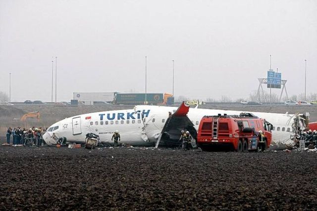 Turkish airline plane crashed in Amsterdam - 15