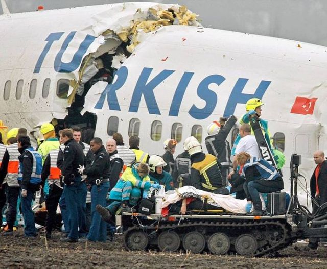 Turkish airline plane crashed in Amsterdam - 16