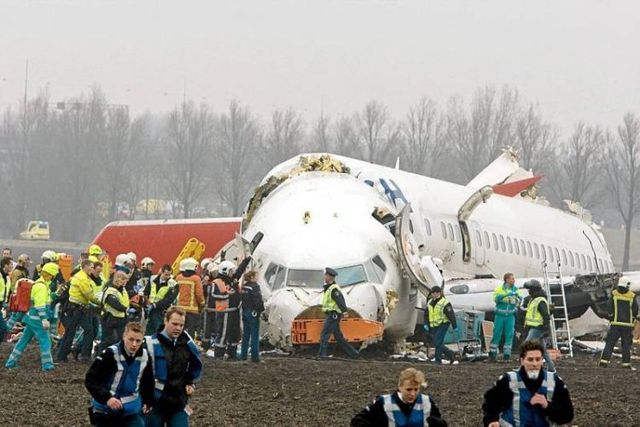 Turkish airline plane crashed in Amsterdam - 17