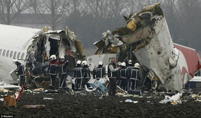Turkish airline plane crashed in Amsterdam - 23