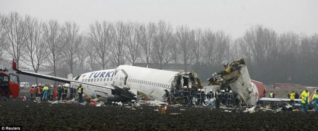 Turkish airline plane crashed in Amsterdam - 24