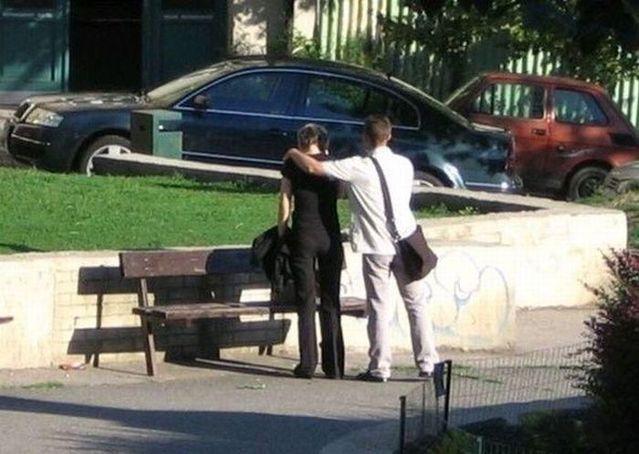 They decided to have sex on a bench (7 pics) NSFW