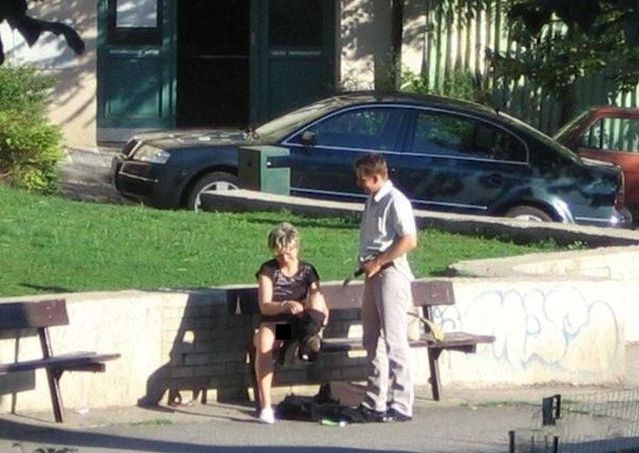 They decided to have sex on a bench - 02
