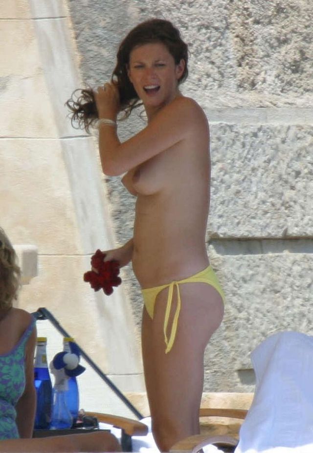 English actress Anna Friel topless on vacation - 06