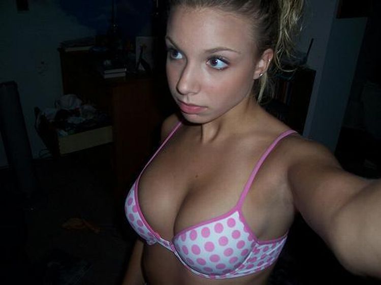 Girls take pictures of themselves. Excellent compilation! - 39