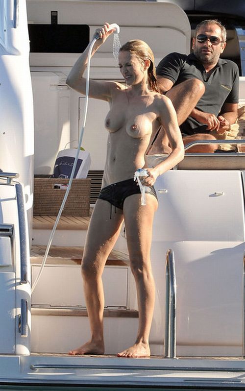 Kate Moss with friends on the yacht. Topless, of course - 09
