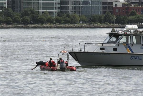 Collision over the Hudson - 15