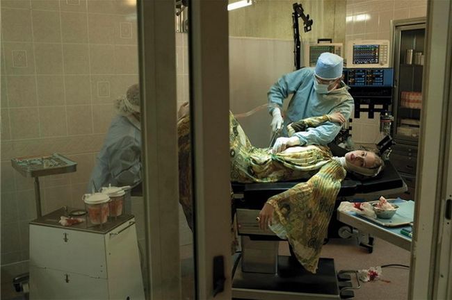Horrible photo shoot on plastic surgery by famous photographer Steven Meisel - 16