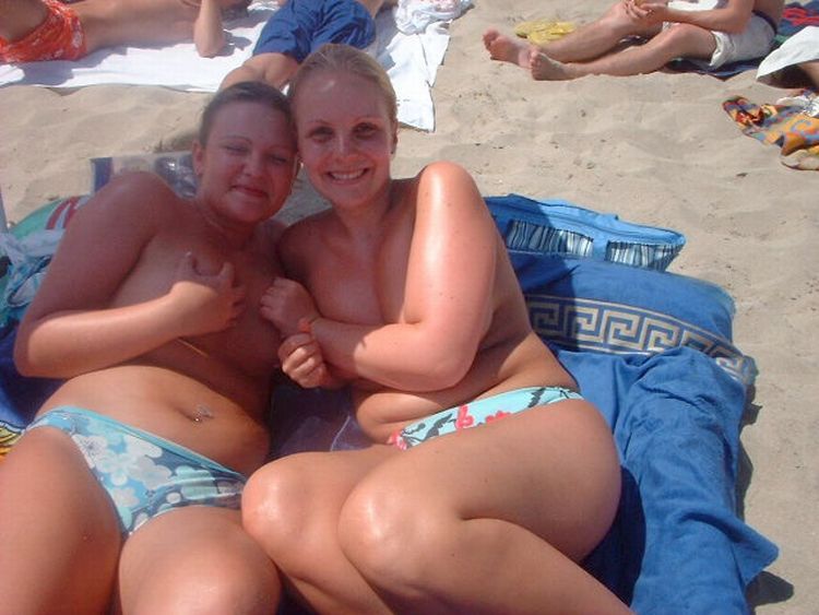 Girls like to be photographed topless on the beach - 07