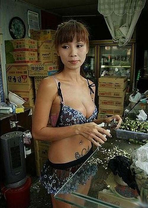 Taiwan betel nut beauties - 06