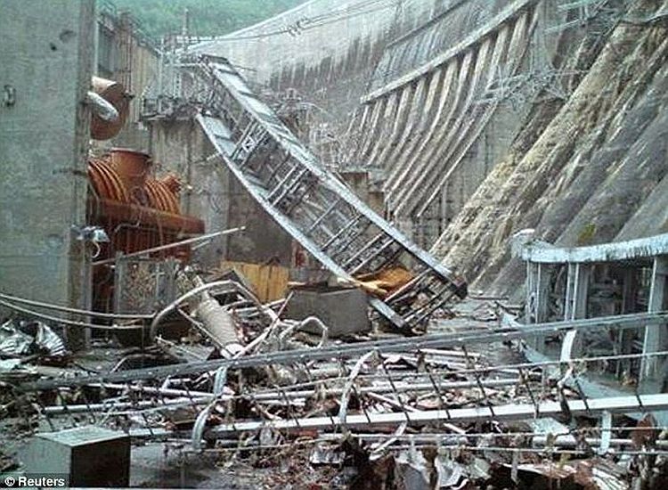 The accident at the Sayano–Shushenskaya hydroelectric power station. Scary - 08