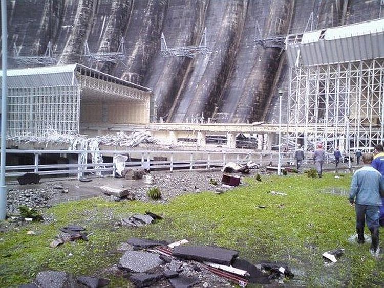 The accident at the Sayano–Shushenskaya hydroelectric power station. Scary - 13