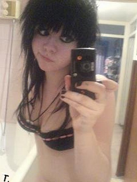 A selection of beautiful emo girls - 24