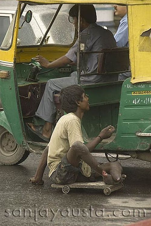 Beggars in India. Not for faint-hearted! - 03