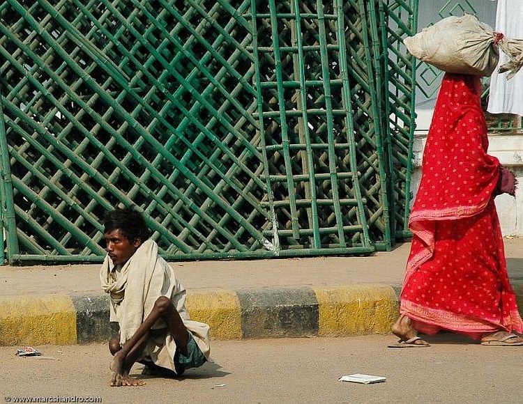 Beggars in India. Not for faint-hearted! - 05