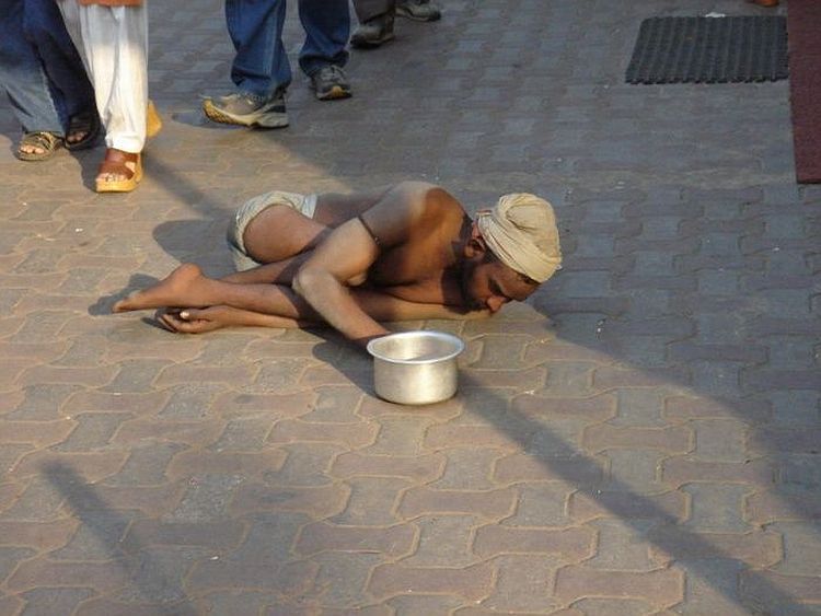 Beggars in India. Not for faint-hearted! - 13