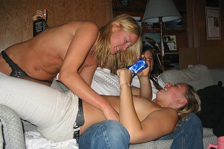 How drunk girls party - 06