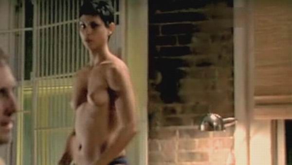 Well-known Brazilian actress Morena Baccarin posing naked - 05