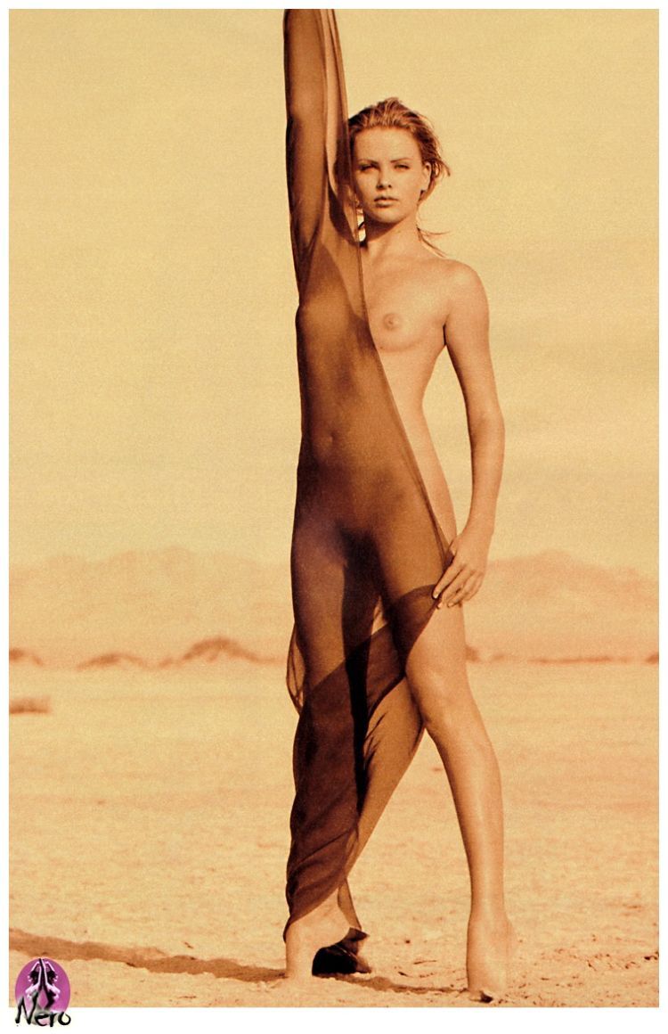 Photos of naked Charlize Theron - 06
