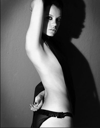 Lily Allen put her clothes off for GQ Magazine - 03