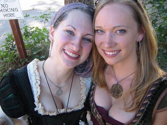 Girls Renaissance Festival. Apart from boobs, there’s nothing to look at - 19
