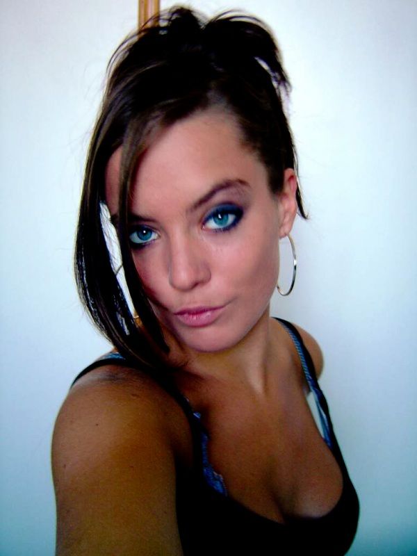 Selection of beautiful brunettes with blue eyes - 42