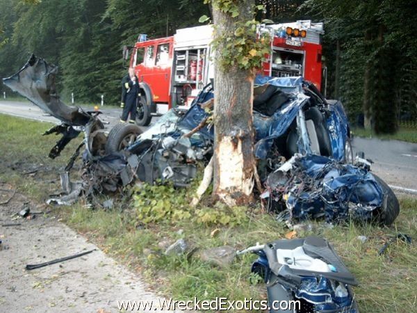 Horror. All these super cars had speed far beyond 180 km/h. Photos of accidents speak for themselves - 10