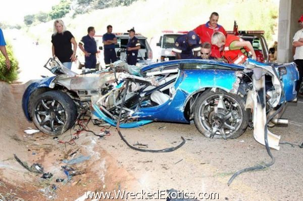 Horror. All these super cars had speed far beyond 180 km/h. Photos of accidents speak for themselves - 14