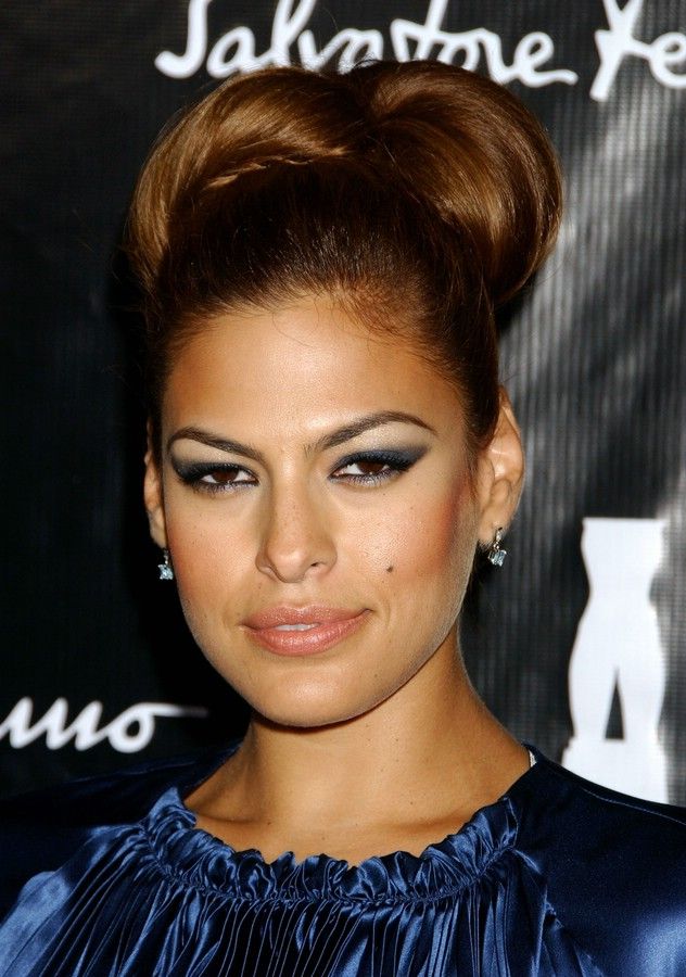 Huge photo selection of Eva Mendes - 103