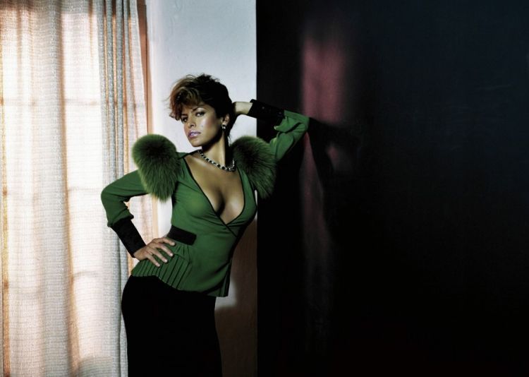 Huge photo selection of Eva Mendes - 43