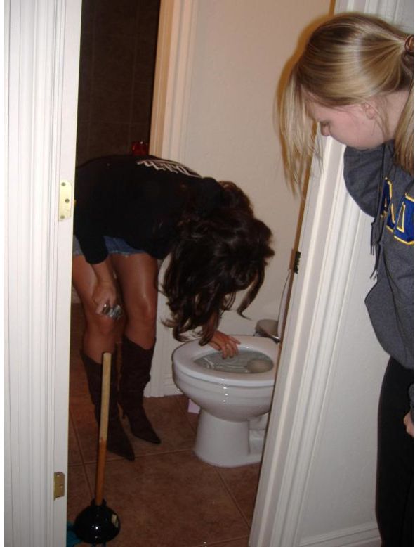 Hot chicks against the toilets - 06