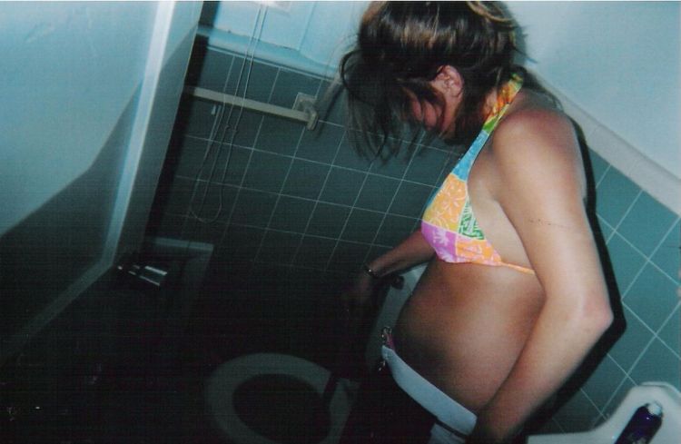 Hot chicks against the toilets - 13