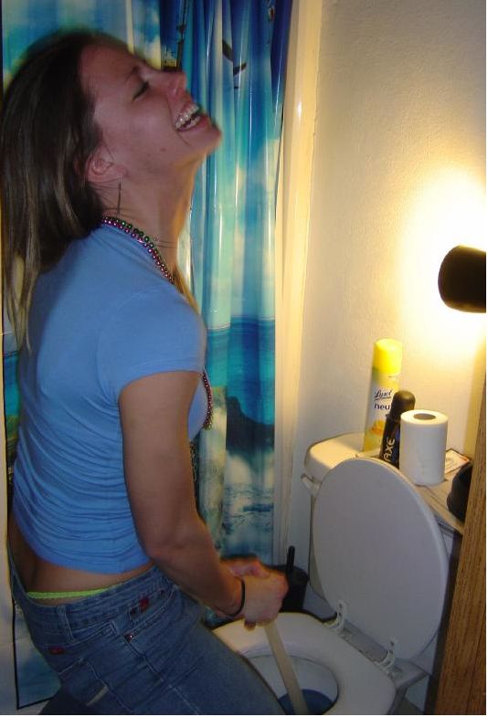 Hot chicks against the toilets - 16