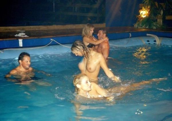 Naked party in a swimming pool - 02