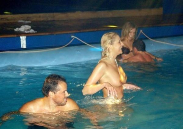 Naked party in a swimming pool - 09