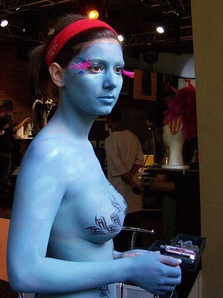 The coolest Halloween costumes. Body art rules! - 05