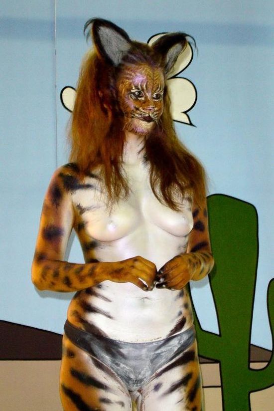The coolest Halloween costumes. Body art rules! - 30